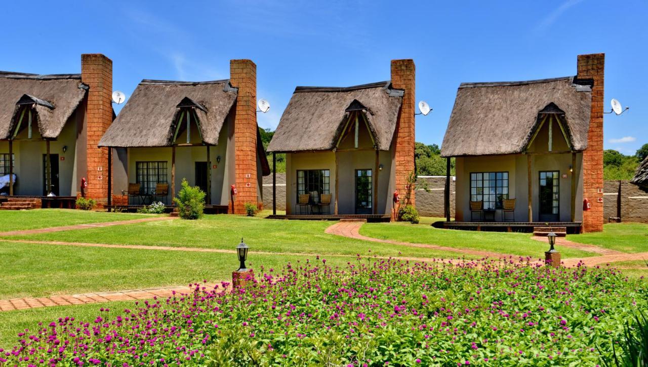 African Hills Safari Lodge & Spa Magaliesburg Exteriör bild