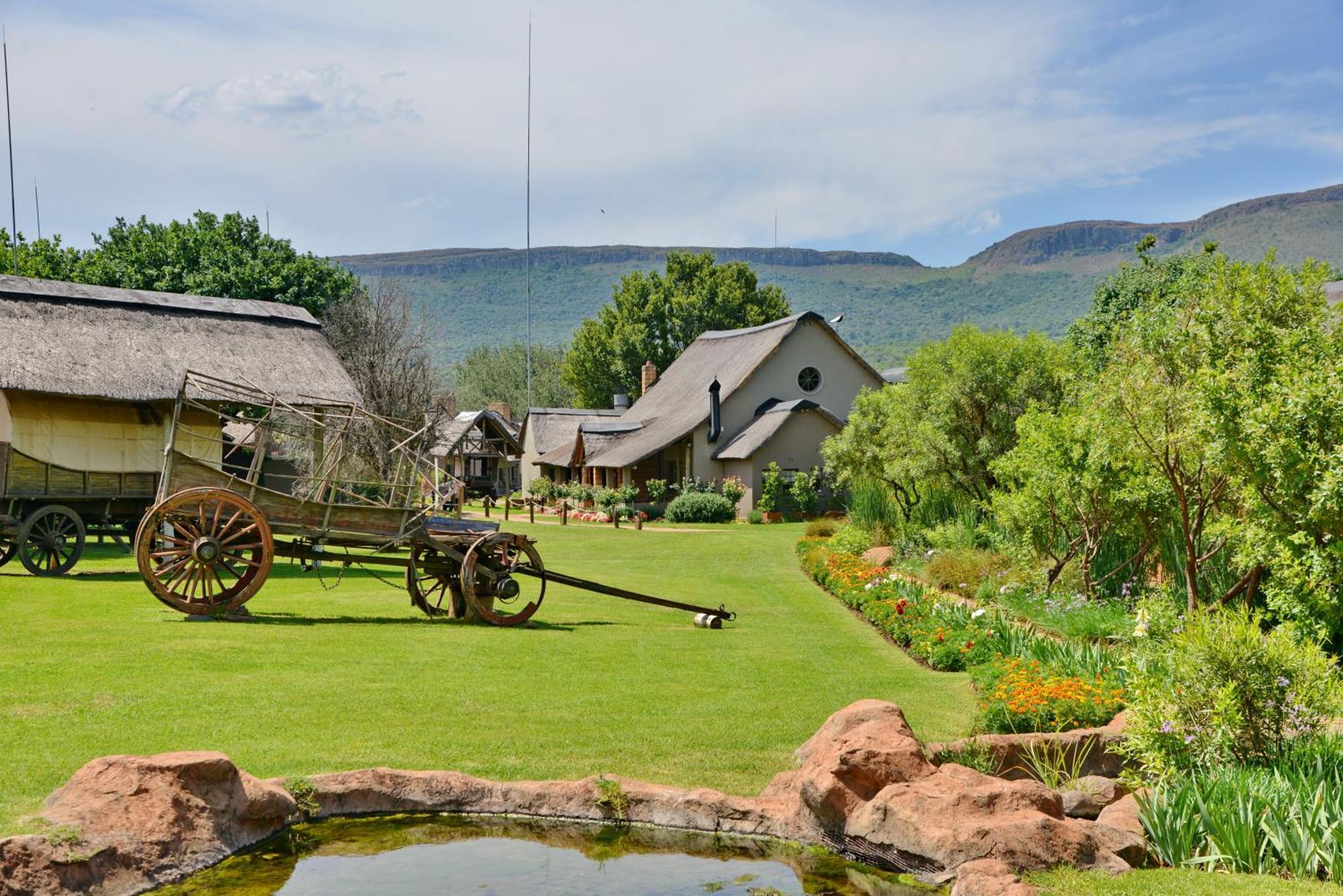 African Hills Safari Lodge & Spa Magaliesburg Exteriör bild