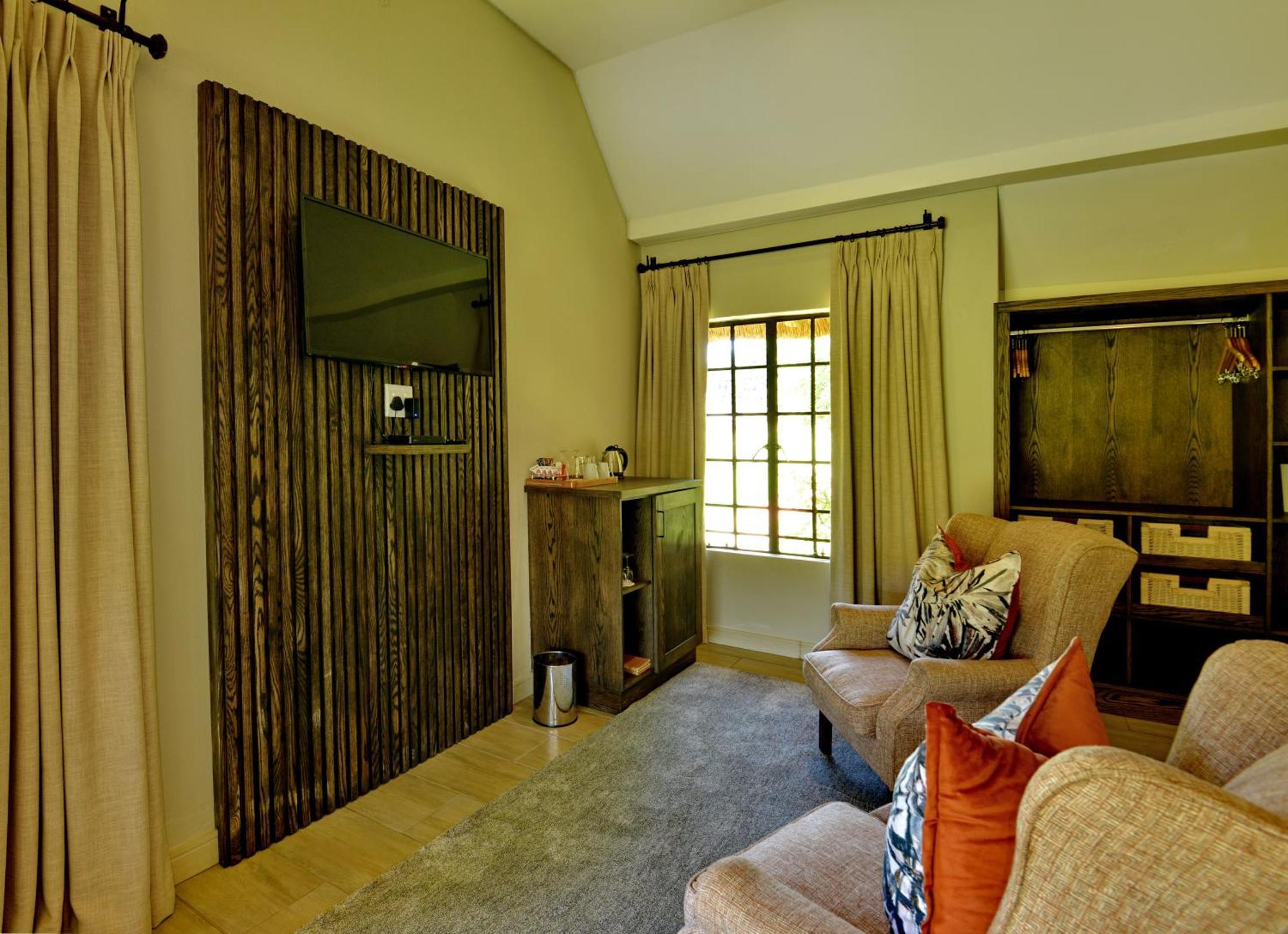 African Hills Safari Lodge & Spa Magaliesburg Rum bild