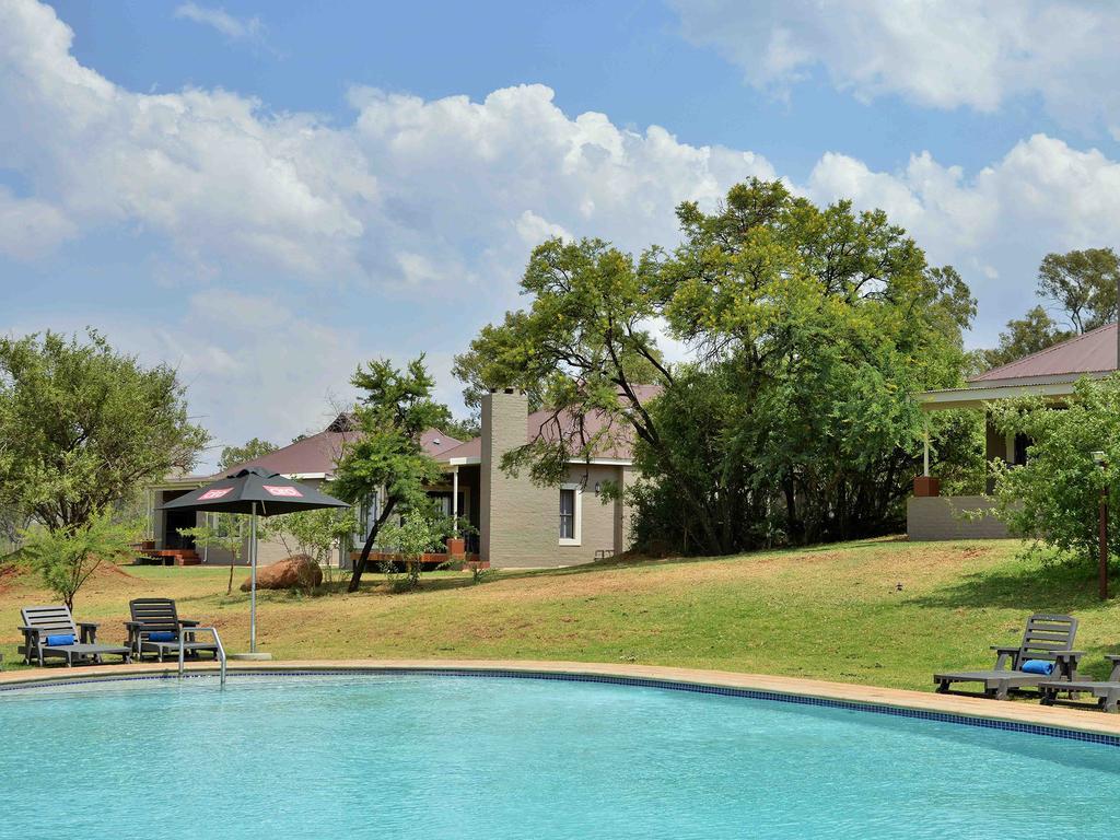 African Hills Safari Lodge & Spa Magaliesburg Exteriör bild