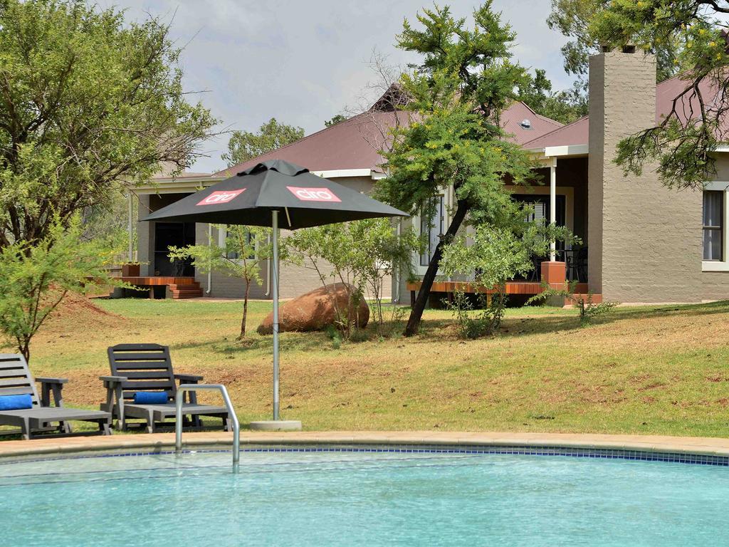 African Hills Safari Lodge & Spa Magaliesburg Exteriör bild